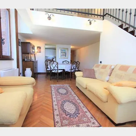 Charming Front Appartement *