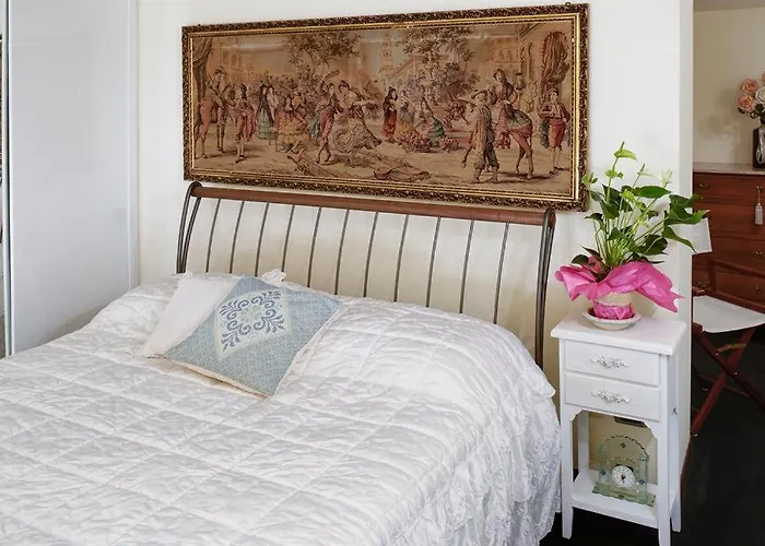 Charming Front Apartman *